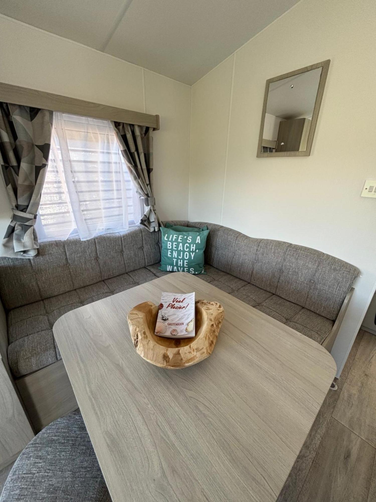 De Derrienk 4B Met Vrij Uitzicht! Apartment Biggekerke Luaran gambar